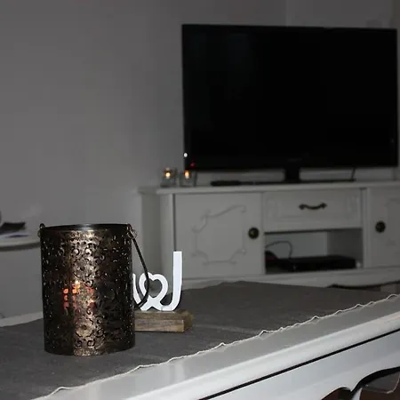 Eifelhaeusje Schaefer 公寓