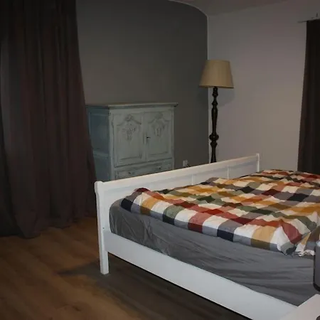 Eifelhaeusje Schaefer *